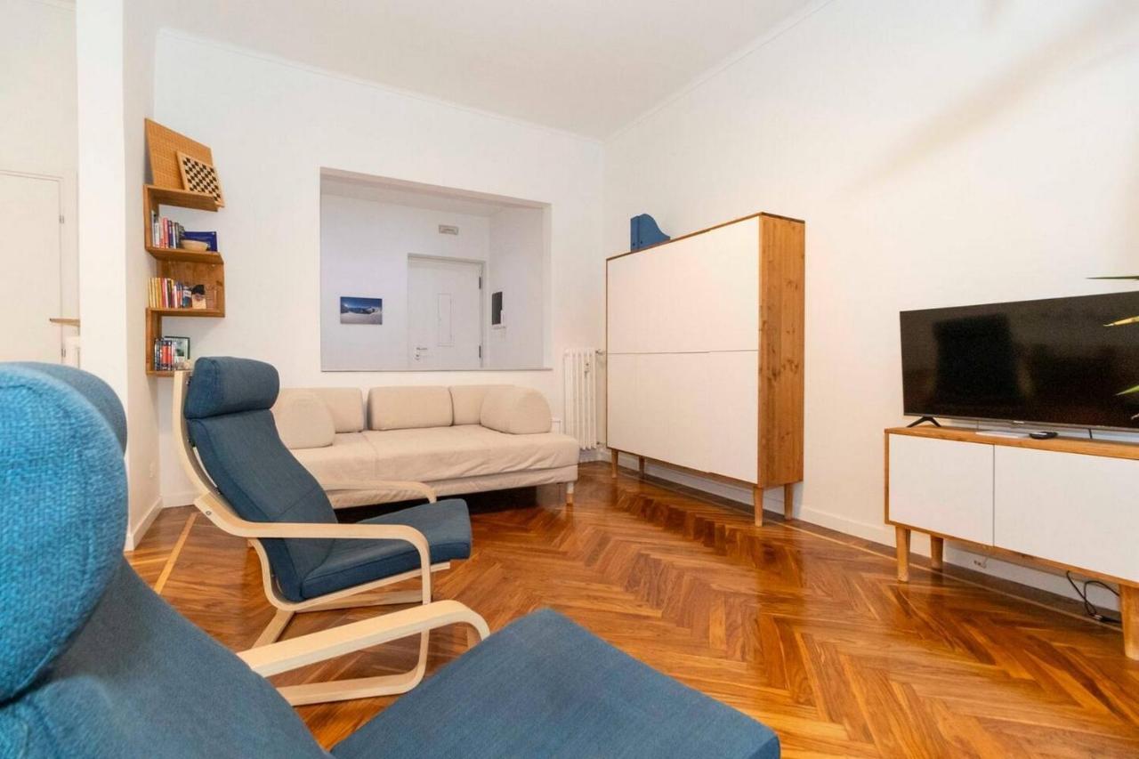 New! Cit Turin Elegant Apt With Parking Extérieur photo